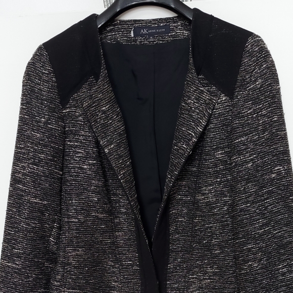 AK ANNE KLEIN BLACK WITH SILVER  JEWEL NECK JACKET ( SIZE 10) - Picture 6 of 9